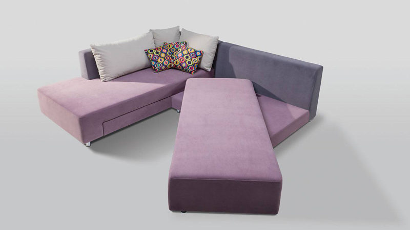 Split sarokkanapé ágynak nyitás közben